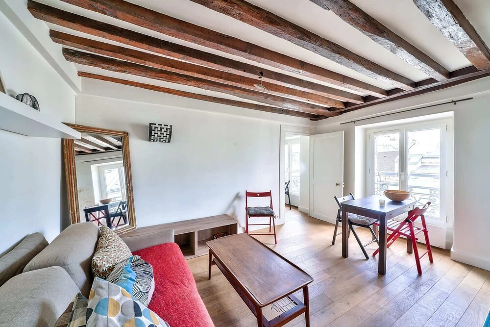 Charming 2 Room Apartment - Paris