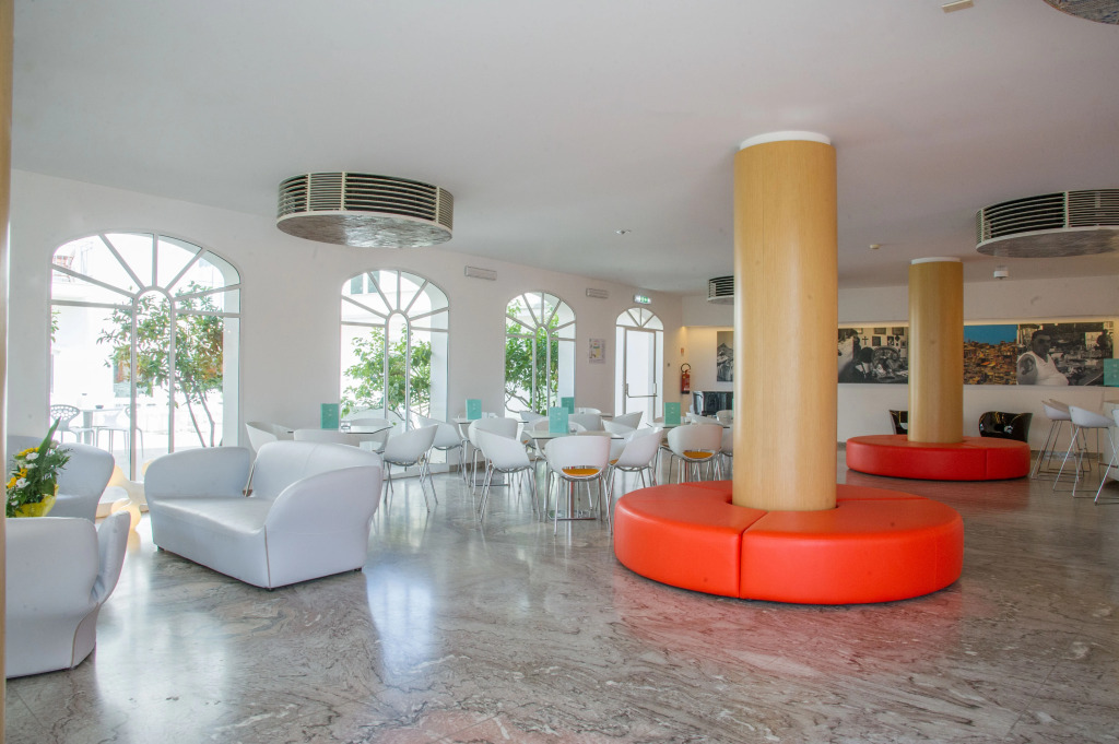 Hotel Kaos