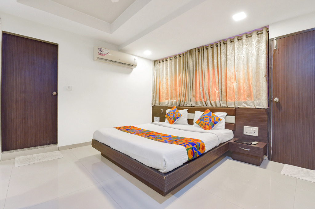 Fabhotel Skyland