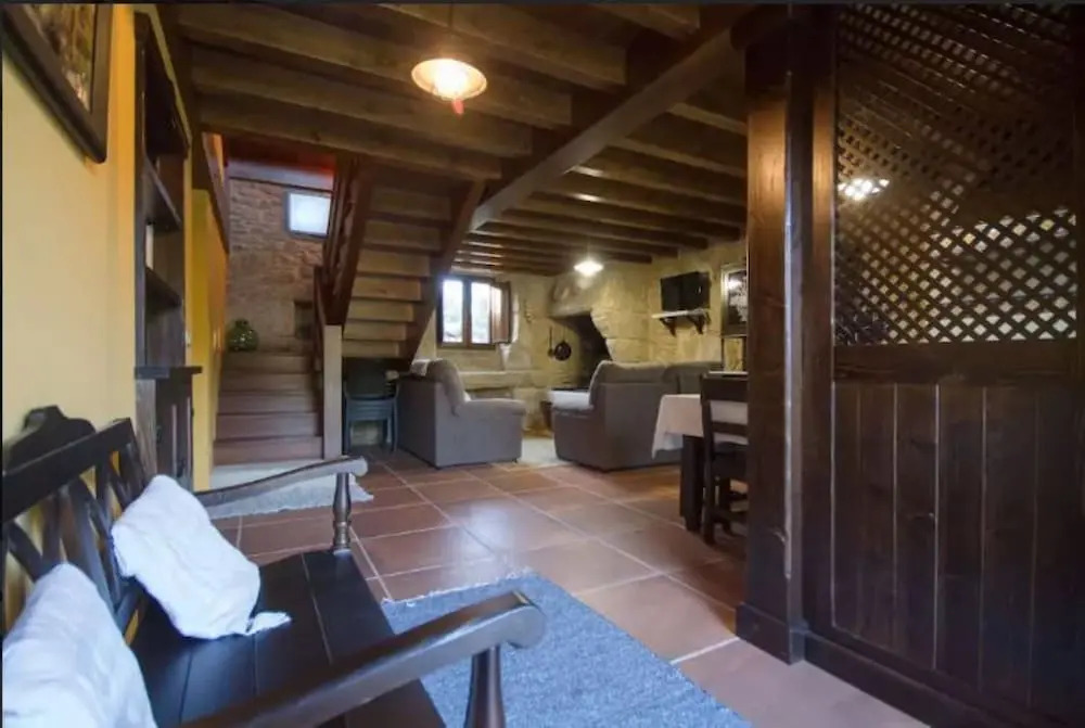 106307 House In Vilar De Parada