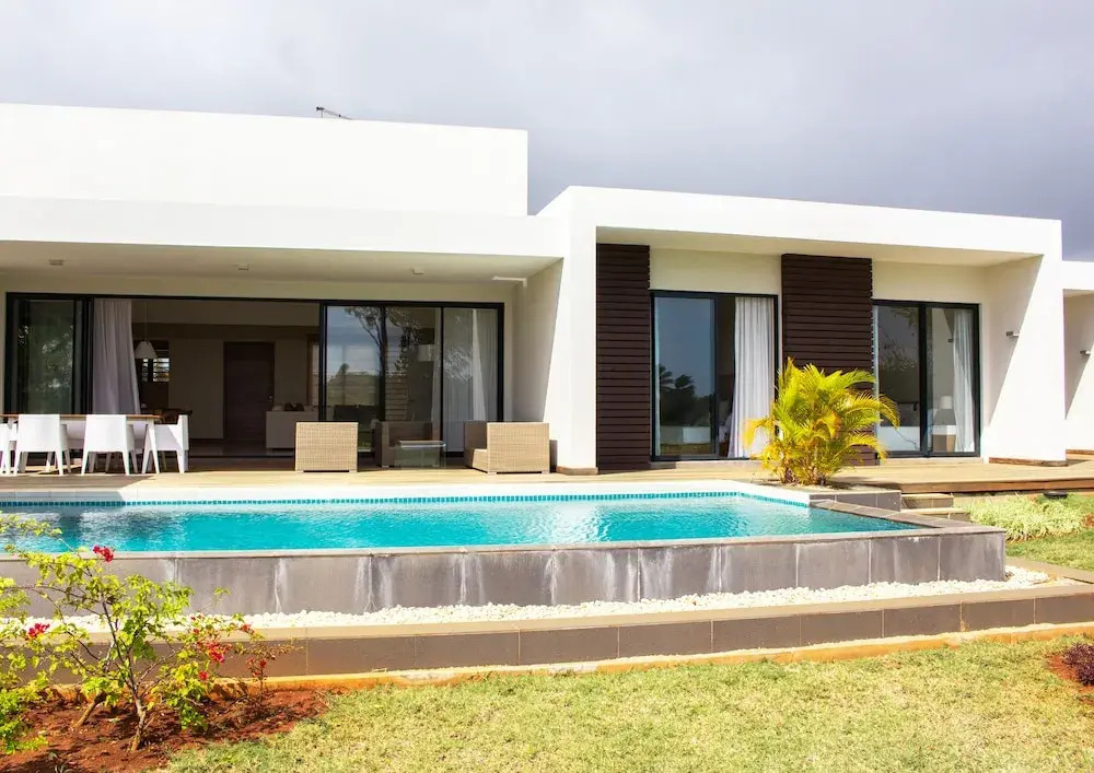 Azuri Residences by Life in Blue
