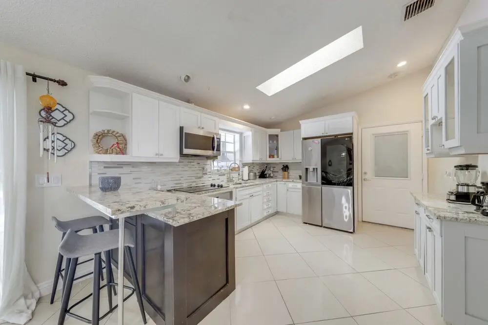 Fishing Dock & Canal Views: Fort Lauderdale Home!