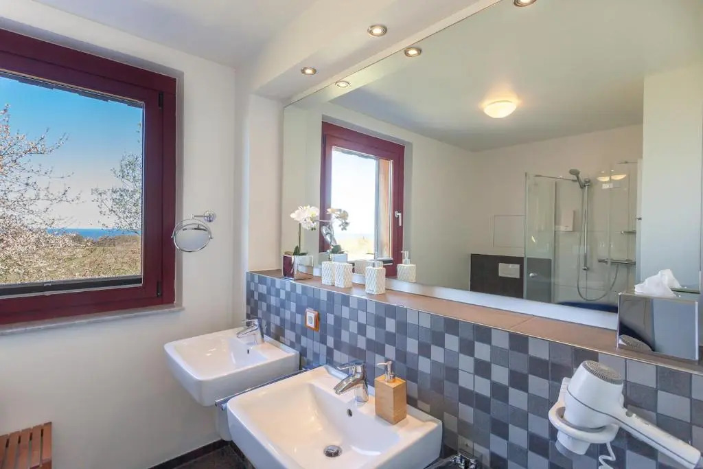 HIDDENSEE I mit Ostseeblick Haus Fore
