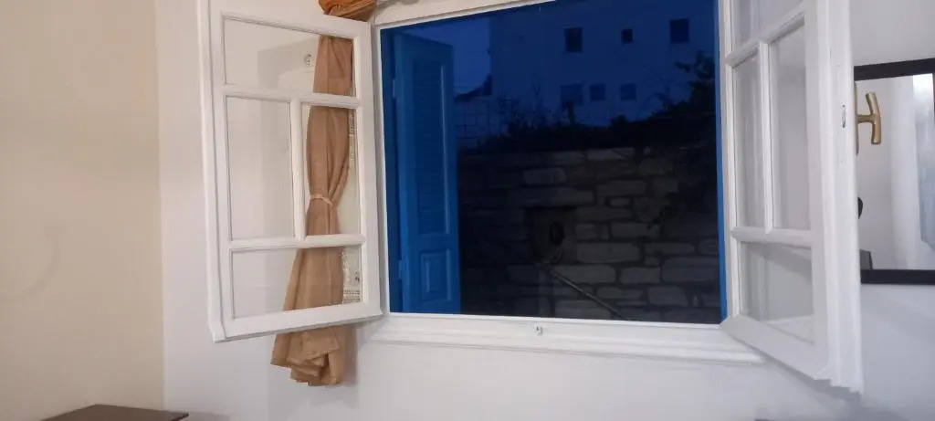 Balcony to Aegeon 3
