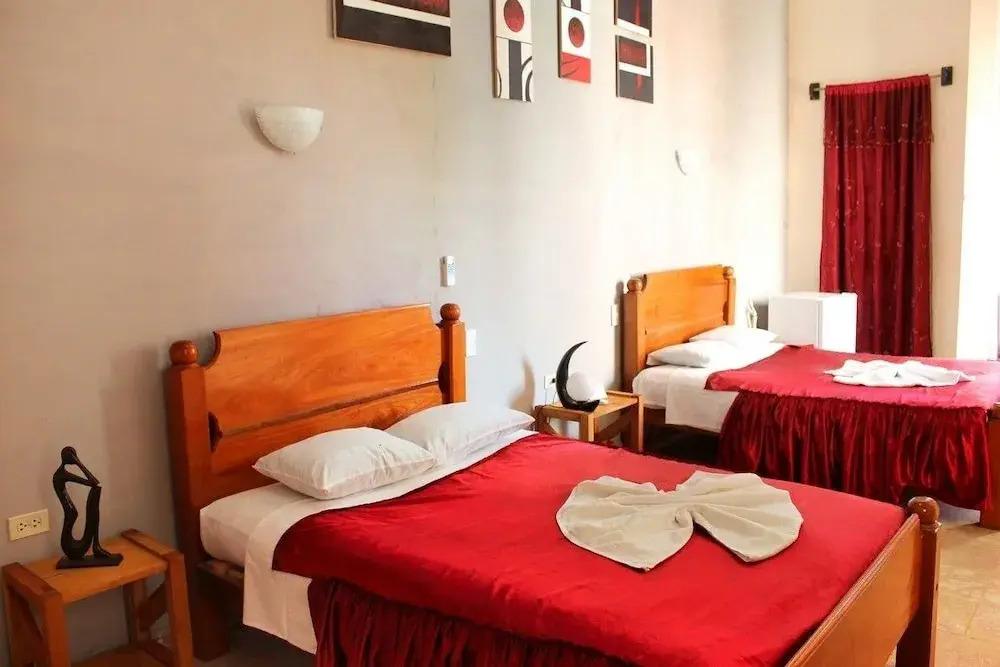 Hostal Sky View