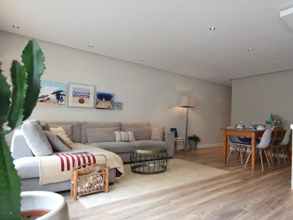 Quaint Apartment in Noordwijk near Beach