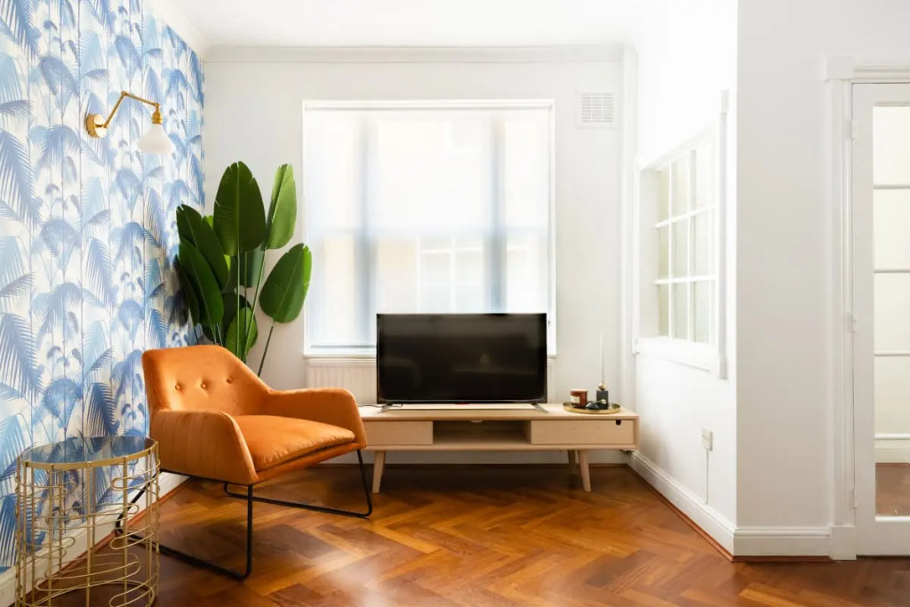 The Victoria Gardens - Bright & Modern 2BDR next to Victoria Station