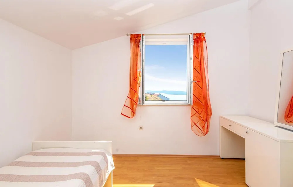 Nice Home in Sibenik With Wifi and 3 Bedrooms