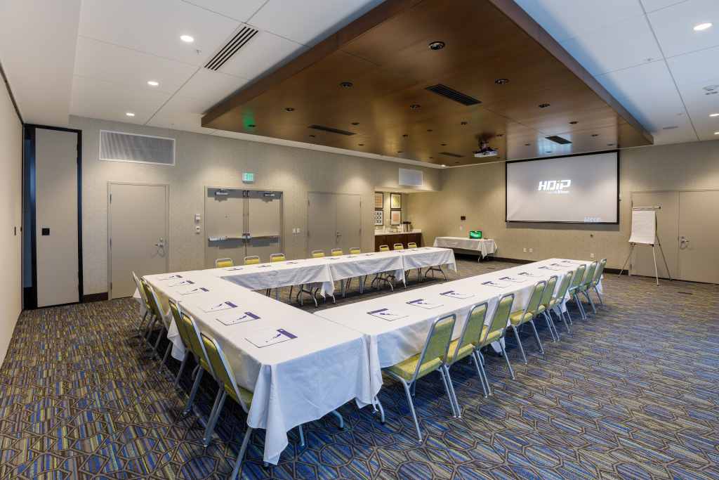 Holiday Inn Express & Suites - Sturbridge by IHG