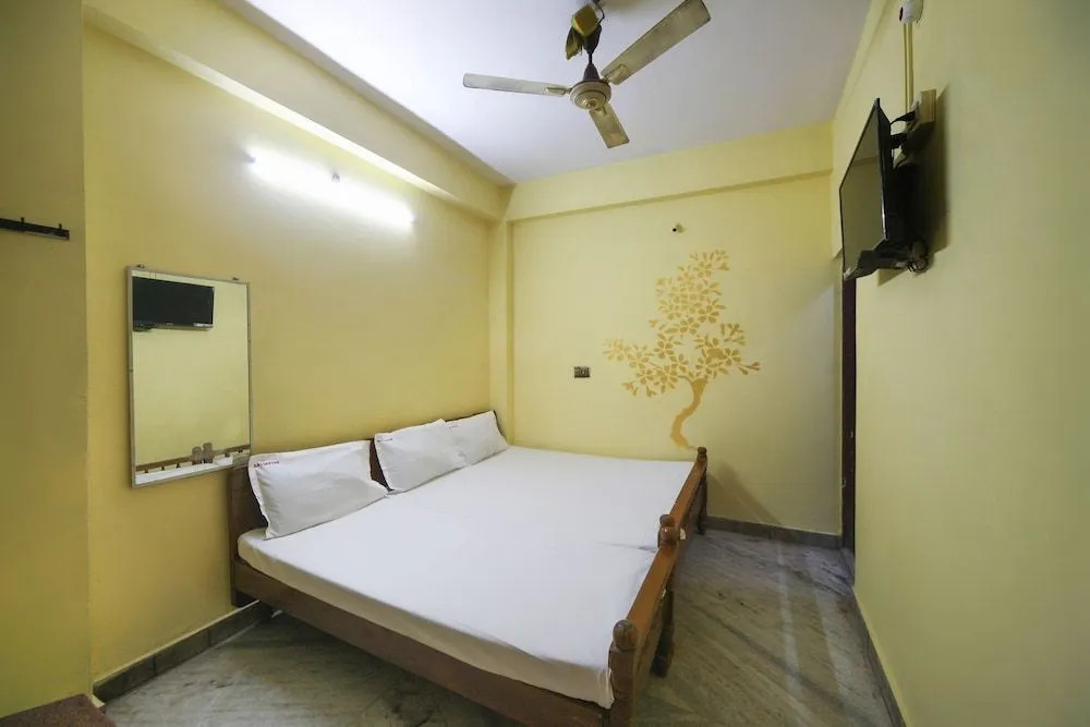 Spot on 47256 Rajbhavan
