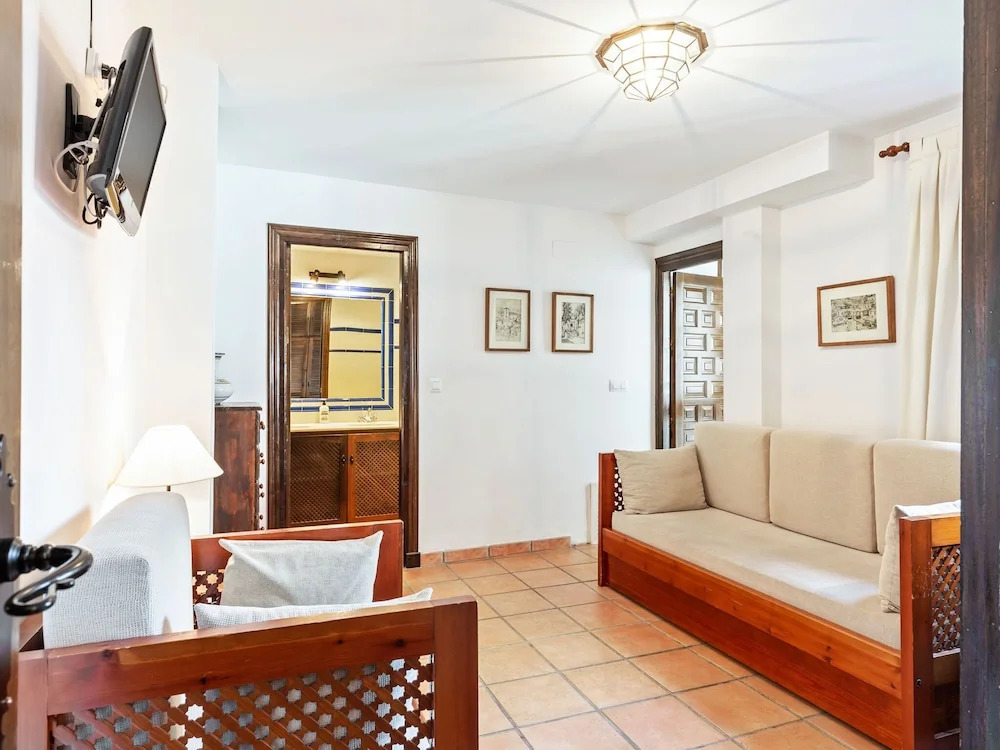 City Apartment near Alhambra