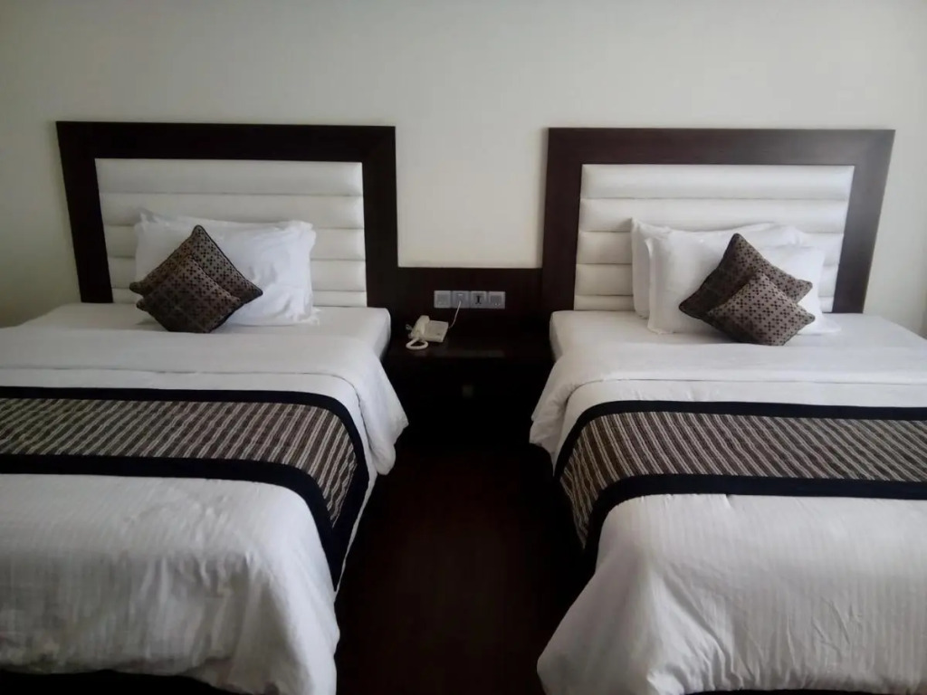 Summit Montana Suites & Spa