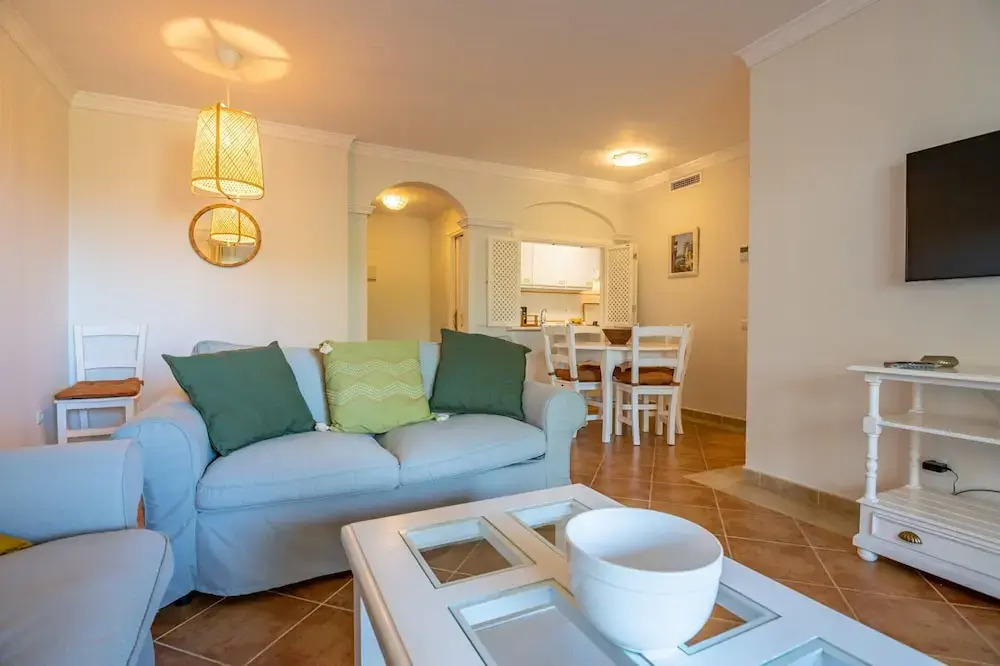 Golf & Riverside Apartment in Isla Canela