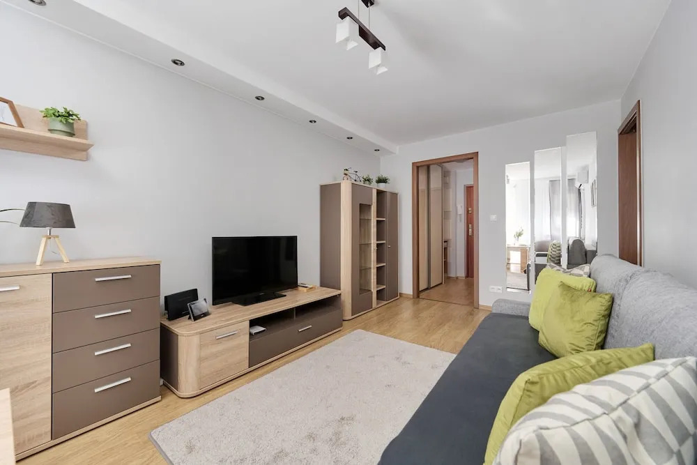 Wyszyńskiego With AC by Renters