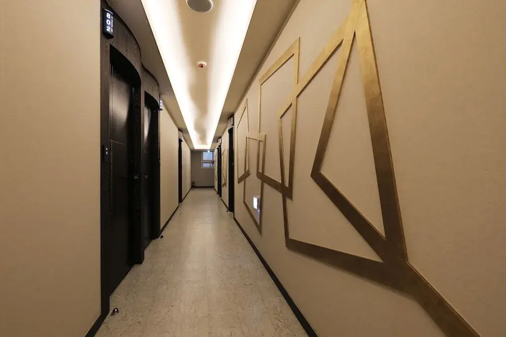W Motel