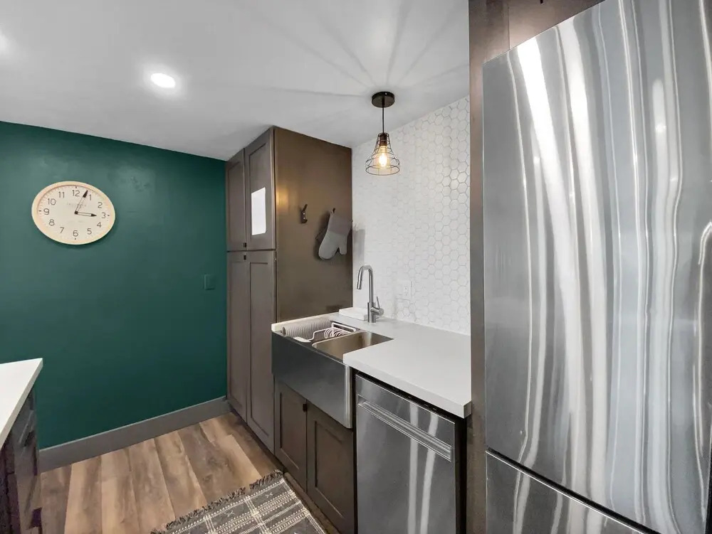 Falcon Condos N4 3 Bedroom Condo by Redawning
