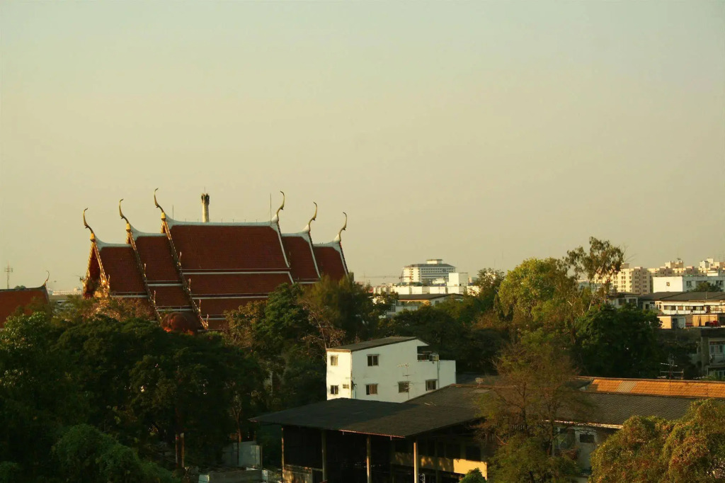 JL Bangkok Hotel