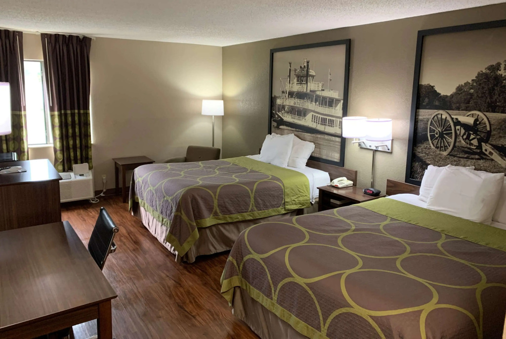 Super 8 by Wyndham Hernando