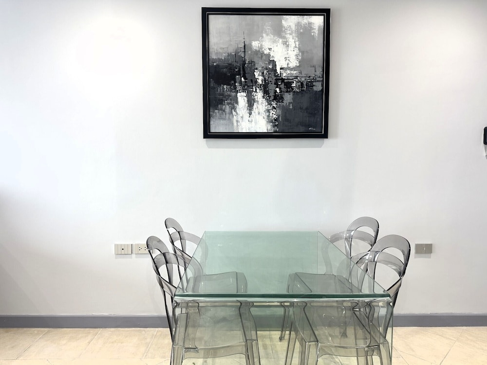 Spacious 2-bedroom Pool-view Condo - Executive Residence 2, Pratumnak