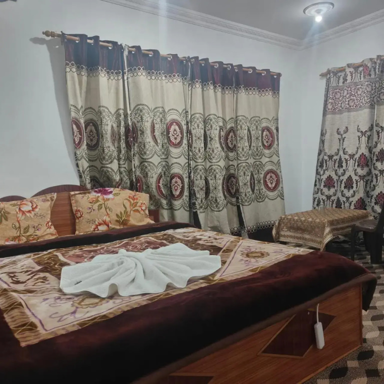 Divine inn sonmarg