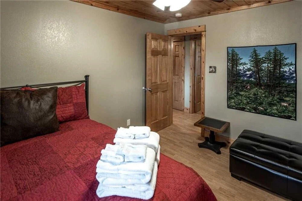 Los Nation - Four Bedroom Cabin