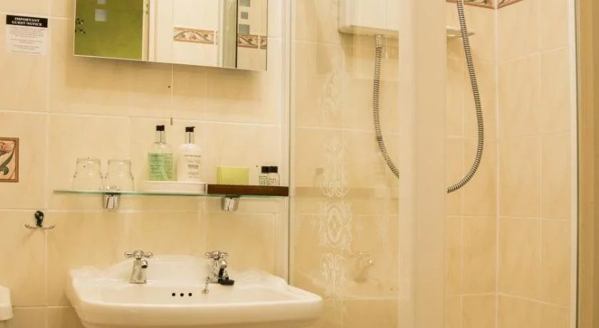 Cluny Bank Hotel