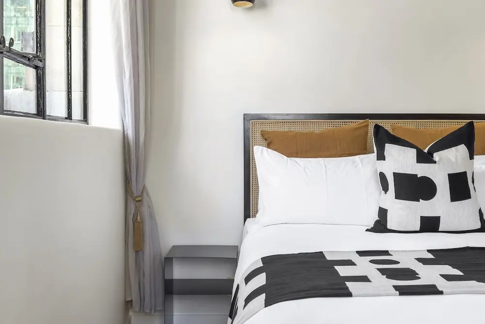Elegant Living in the City