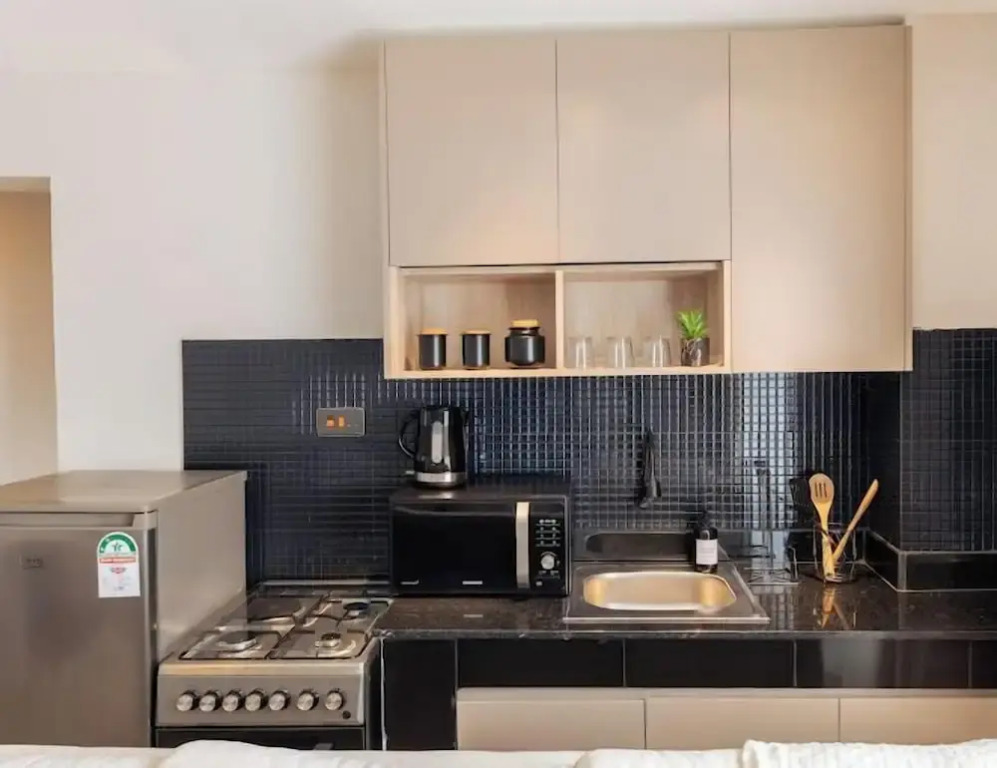 Lux Suites Studio City Apartments