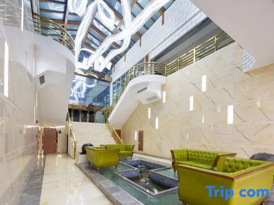 Lingshui dream Sky Lake Hot Spring Hotel
