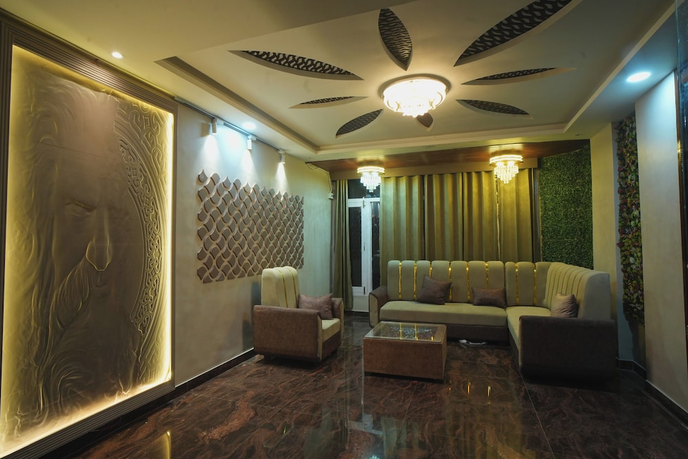 Kasa Courtyard Hotel