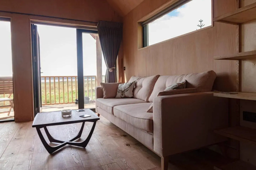 Birdwatchers Cabin