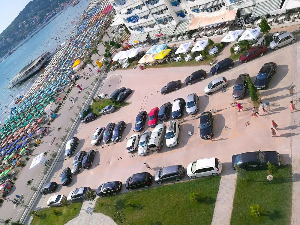 Modern Sea View Rooms in Shengjin