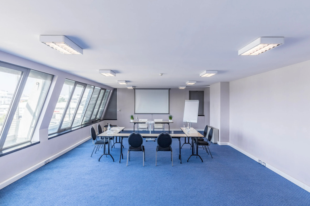 Holiday Inn Express Lisbon Airport by IHG