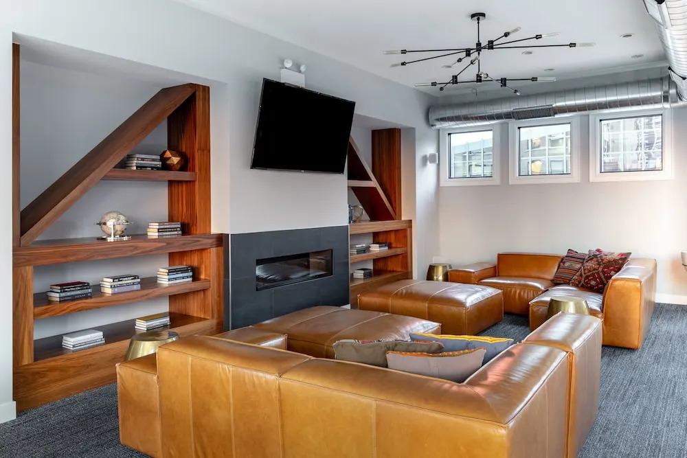 Charming 1BR at The Plymouth by Sonder