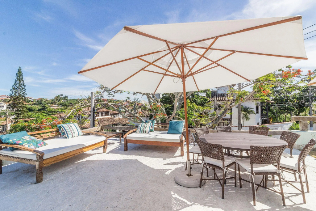 Casa com Vista Incrível, Quatro Suítes Próx a Praia de Geribá Por Luxury Rentals