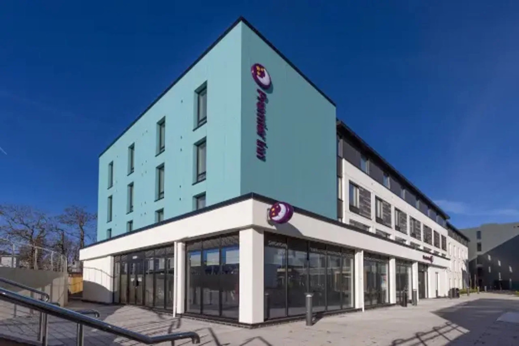 Premier Inn Guernsey St Peter Port - Admiral Park