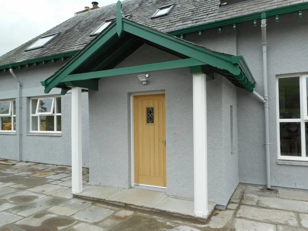 Rose Cottage with Hot Tub
