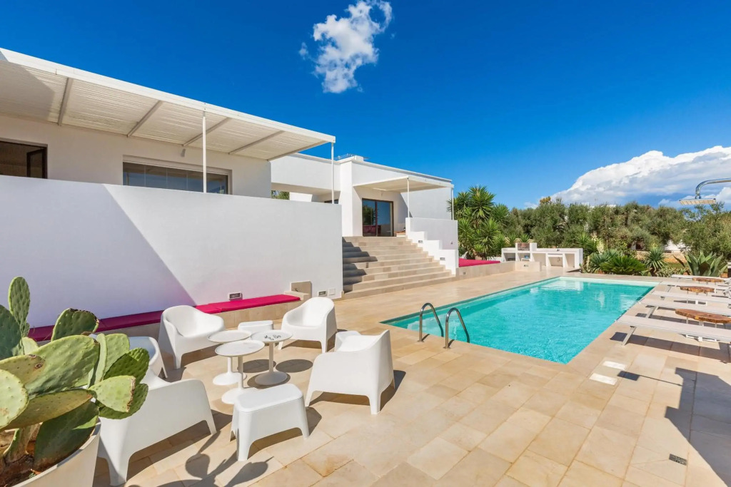 Villa Karma by BarbarHouse