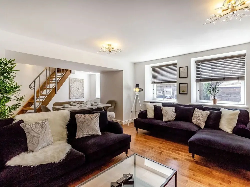 Queen Anne Suite