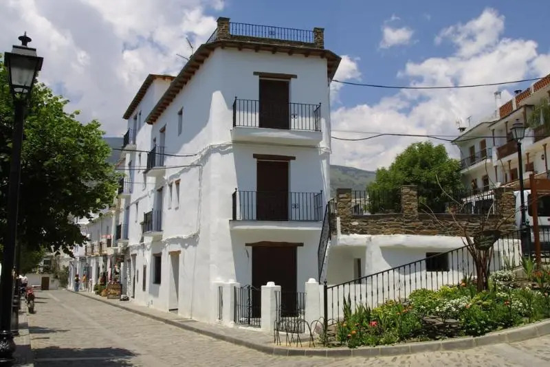 Hotel Rural Poqueira II