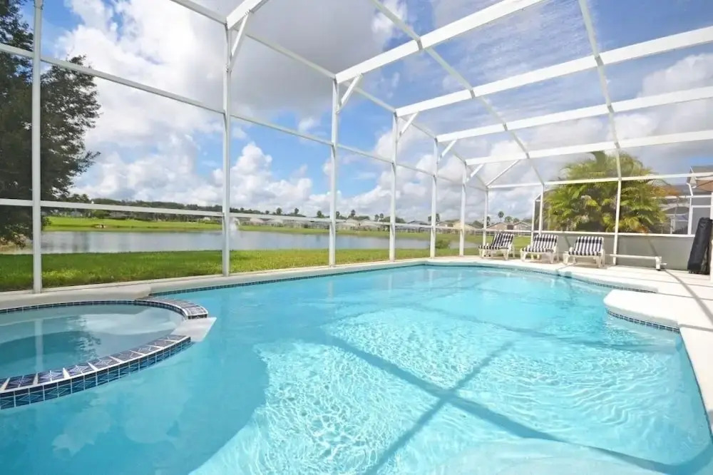Lakeside Villa 5 Bedroom Home
