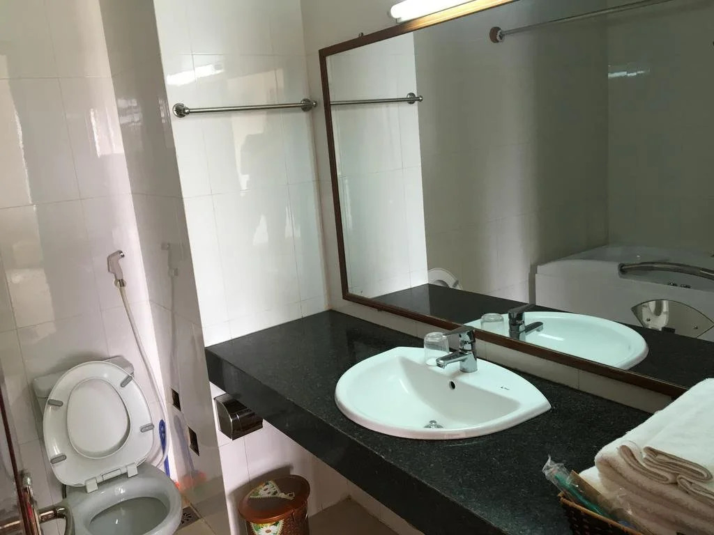 Nam Rom Hotel