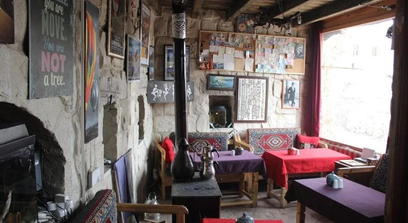 Stay In Peace Cave Hostel