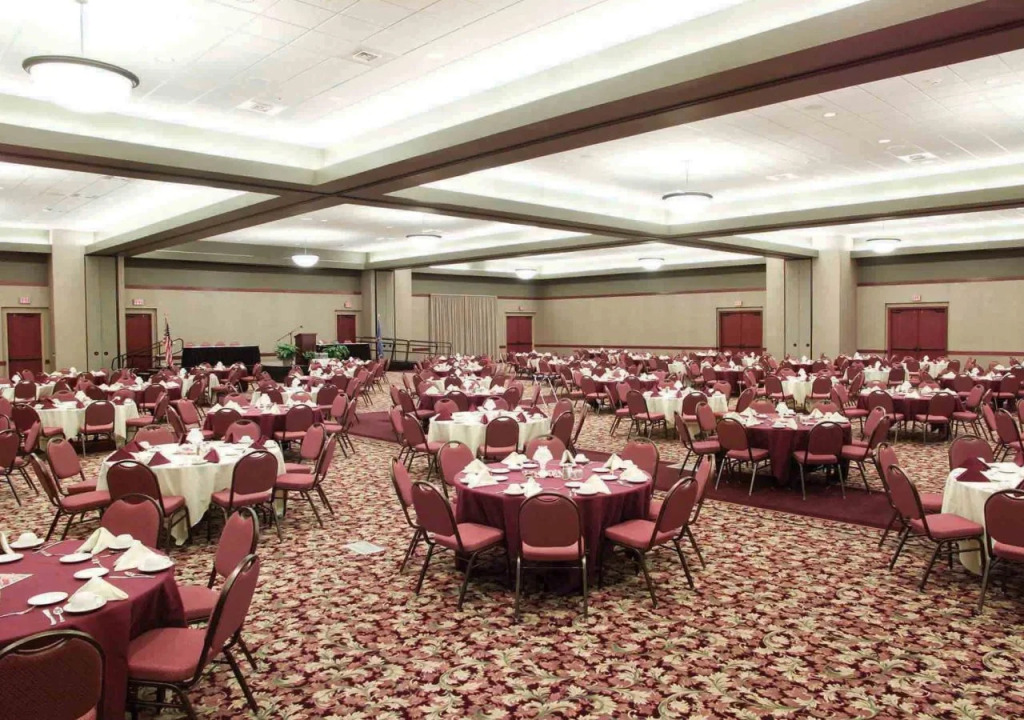 AmericInn by Wyndham Watertown