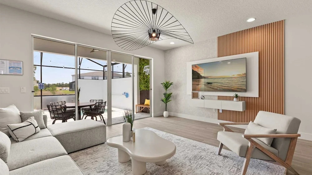 Upstay-luxury 3BR Home w Private Pool & Games Room