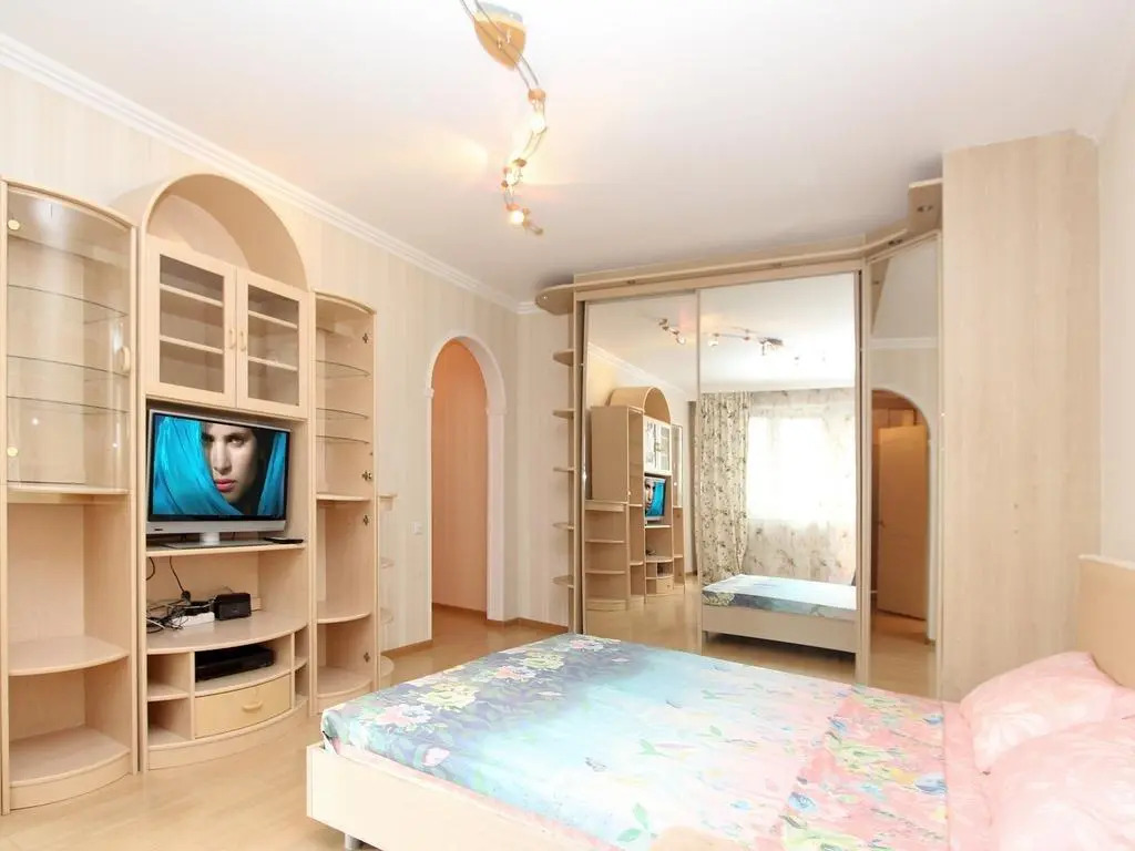 Улучшенные апартаменты «ApartLux Академическая»
