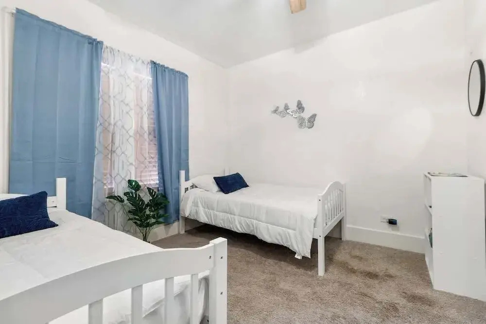 Charming 2-bedroom Home Lakeland
