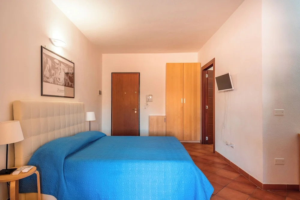 Relaxing Cristal Blu Studio Sleeps 3 Num1488