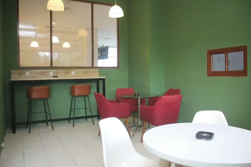 Urban Hotel Serpong
