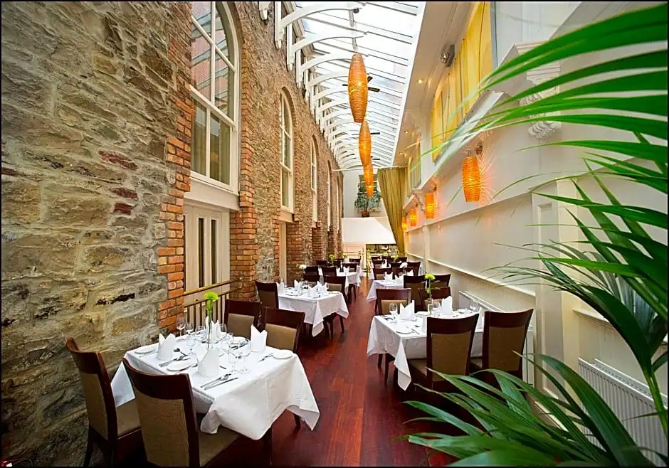 Westenra Arms Hotel